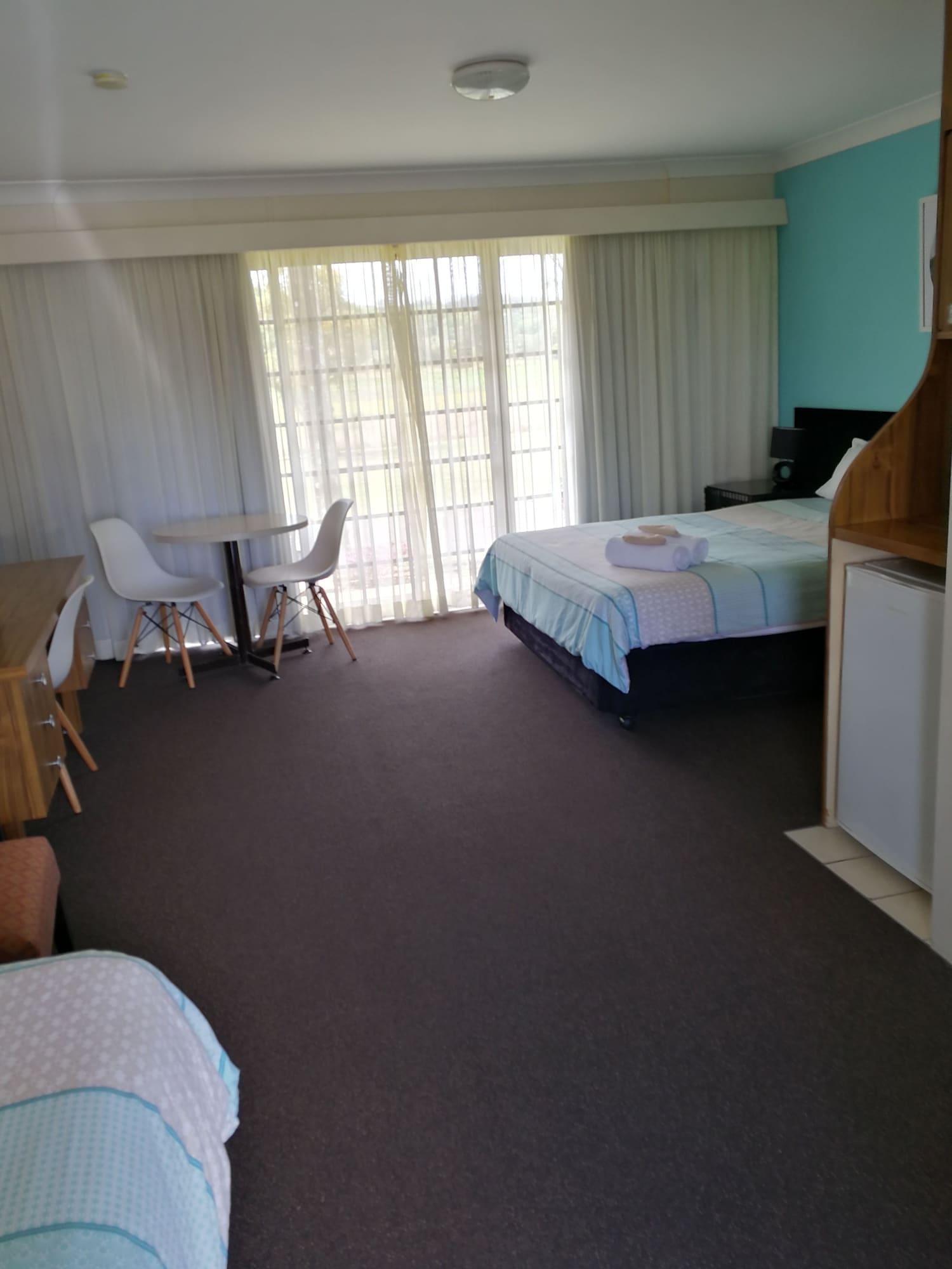 湖畔小屋汽车旅馆 利斯莫尔 外观 照片